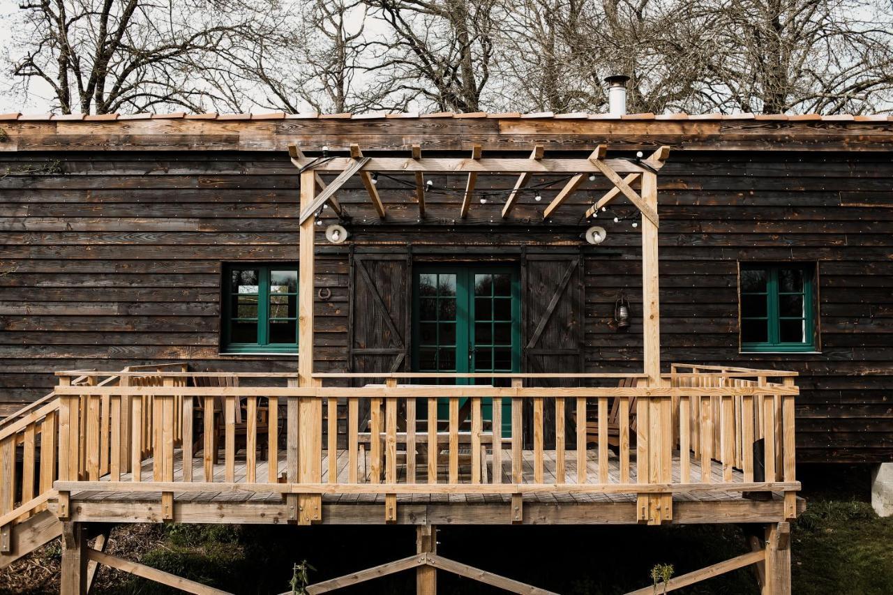 La Ferme Du Pont De Maumy, Cabane Au Bord De L'Etang Et Bain Nordique Busserolles Exterior photo